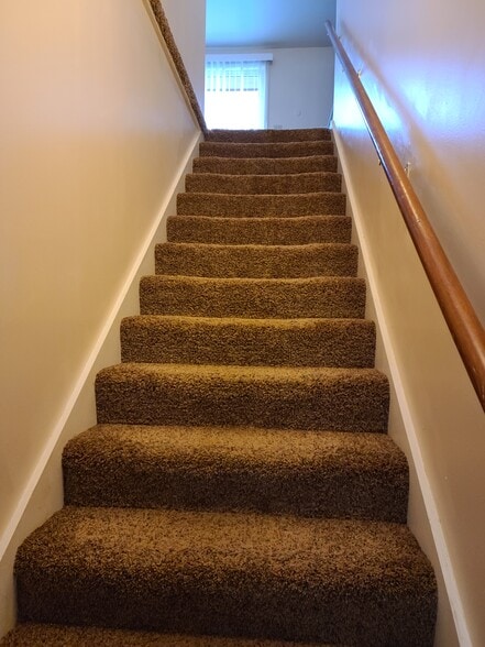 Primary Photo - 120 Stanford Ave