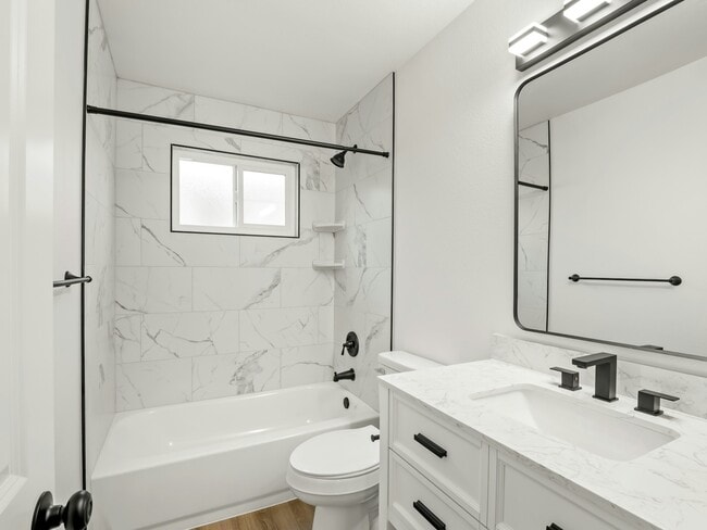 Building Photo - 2126 N Glenn Ave