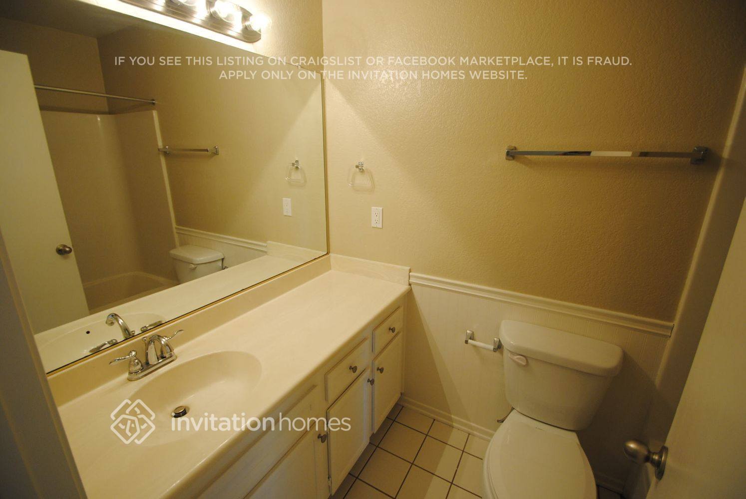 Building Photo - 12625 Softwind Dr