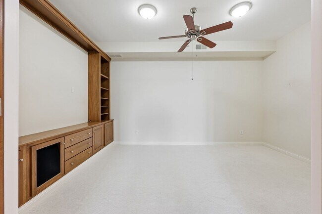 Building Photo - 5745 Newbank Cir