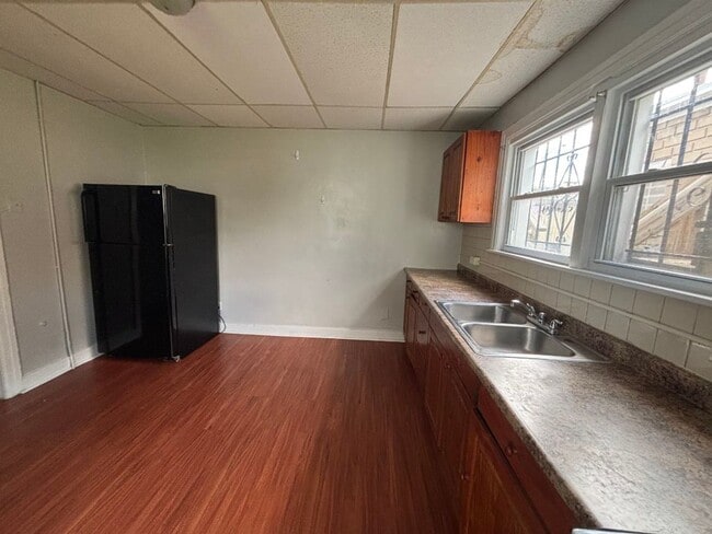 Building Photo - 1302-1304 Lehigh Street