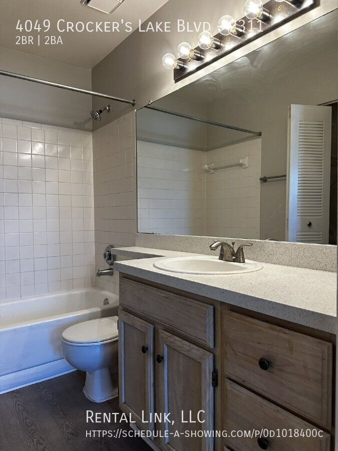 Building Photo - 4049 Crockers Lake Blvd