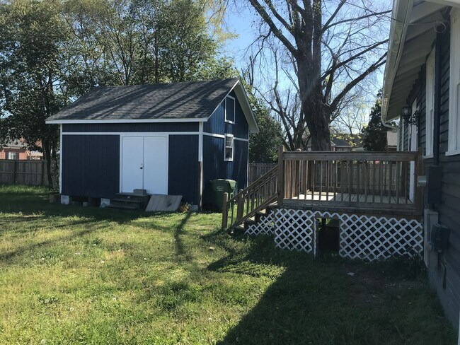 Building Photo - 1001 S 8th St