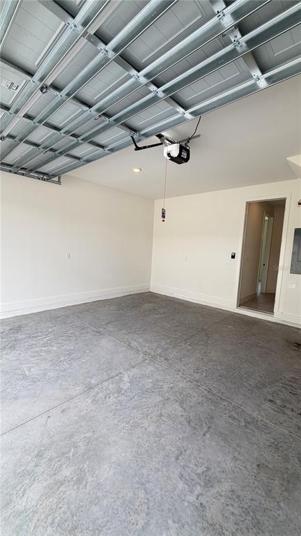 Building Photo - 15045 Groveside Rd