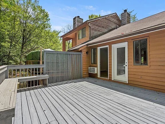 Building Photo - 38 Meadowlark Ln