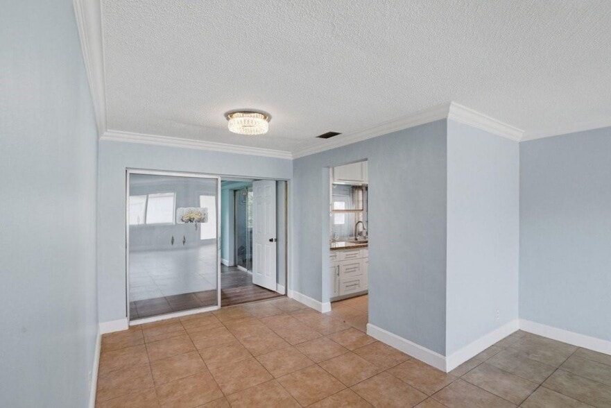 Building Photo - 3002 NW 48th St