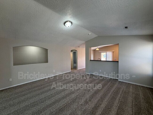 Building Photo - 8035 Sierra Altos Pl NW