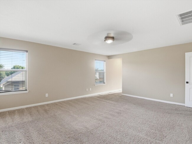 Building Photo - 16515 Williamstown Dr