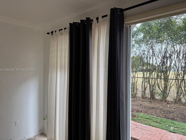 Building Photo - 650 NW 170th Terrace