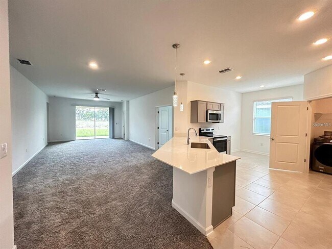 Building Photo - 305 Loch Ct