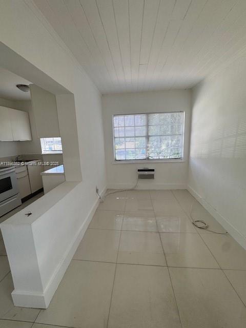 Building Photo - 2210 NW N River Dr