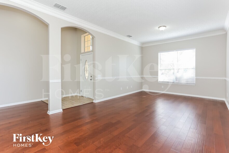 Building Photo - 8311 Abbeyfield Dr