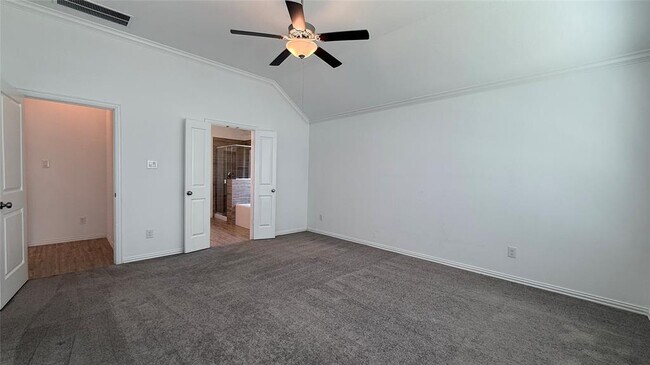 Building Photo - 13018 Hydeland Dr