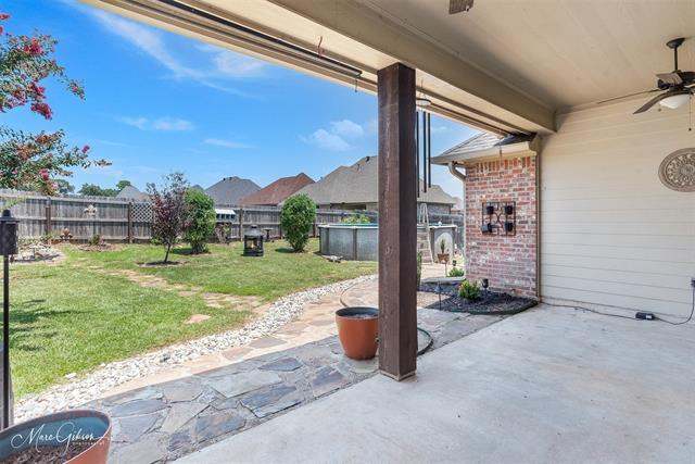 Building Photo - 1013 Green Wood Cir