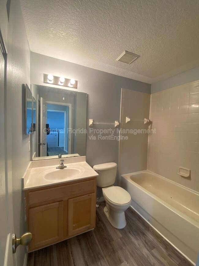 Building Photo - 2076 Cypress Bay Blvd