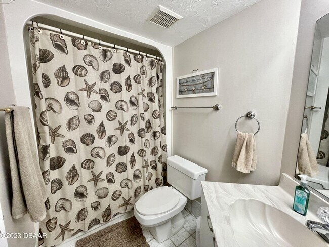 Building Photo - Furnished Oceanview 2 Bed, 2 Bath Condo – ...