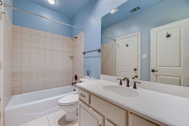 Building Photo - Exquisite 1.3-Acre French-Style Estate by Alford Custom Homes – Available for Lease!