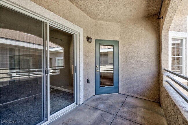 Building Photo - 9330 W Maule Ave