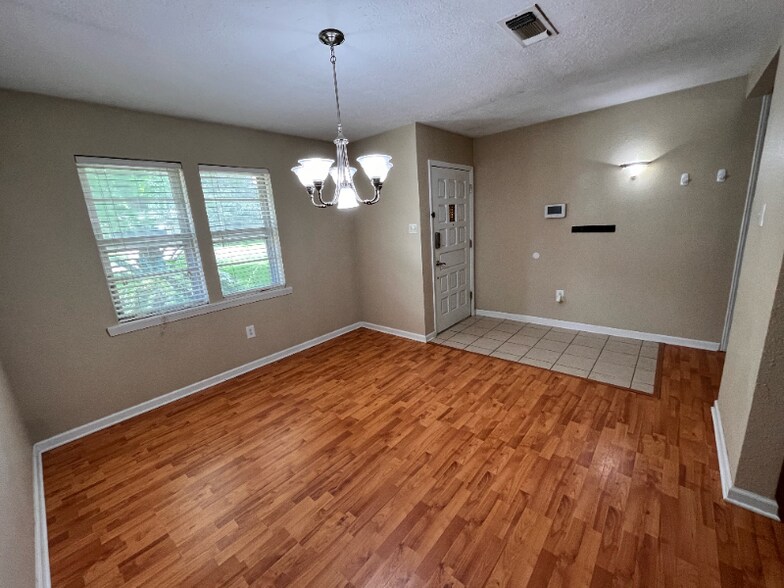 Building Photo - 249 S Planer Mill Rd