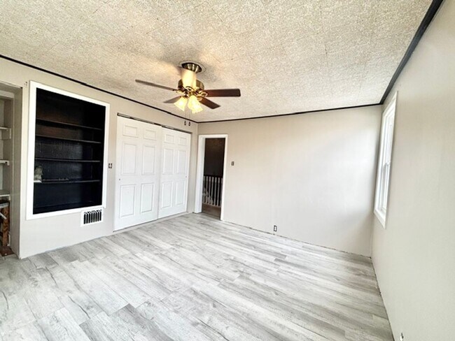 Building Photo - 3 bedroom 1 bath House for rent Greensburg, PA