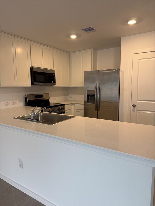 Building Photo - 18753 Loom dr