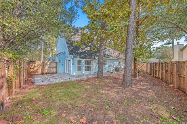 Building Photo - West Point Home - Minutes from IOP!