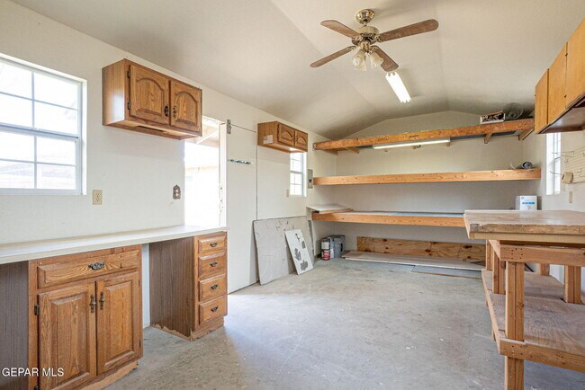 Building Photo - 8208 Edgemere Blvd
