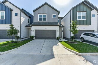 Building Photo - 13151 Perennial Spgs Dr
