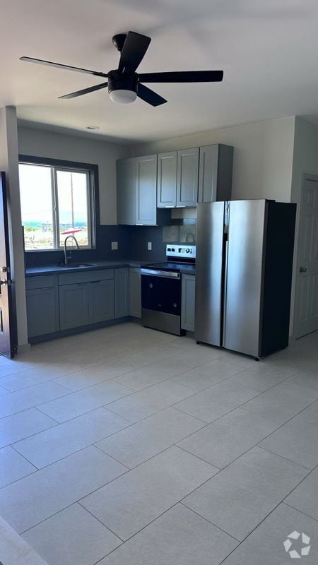 Building Photo - 448 Lahainaluna Rd