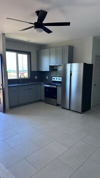 Building Photo - 448 Lahainaluna Rd