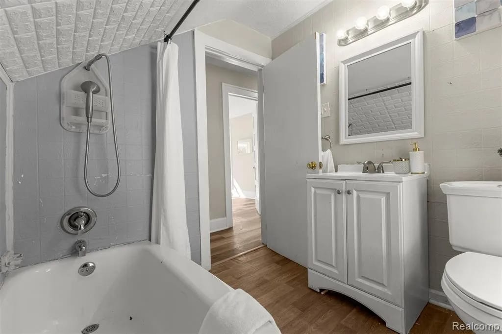 Building Photo - 3369 Pelham St