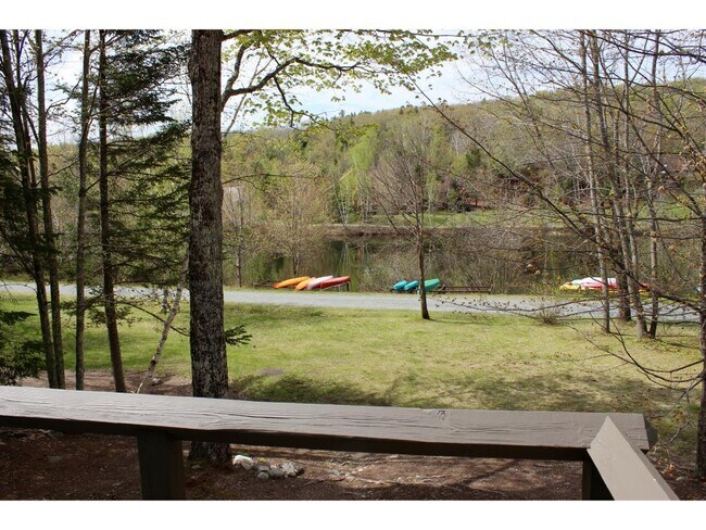 Building Photo - 619 Otter Rd