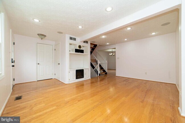 Building Photo - 5569 Caithness Ct