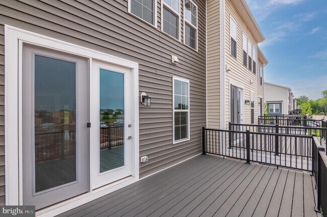 Building Photo - 14534 Alsace Ln