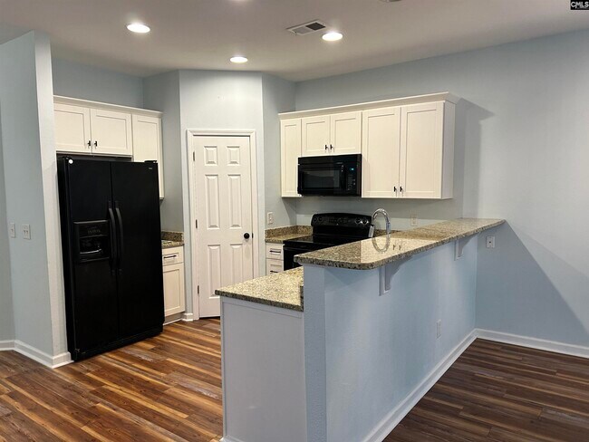 Building Photo - 454 Westmoreland Rd