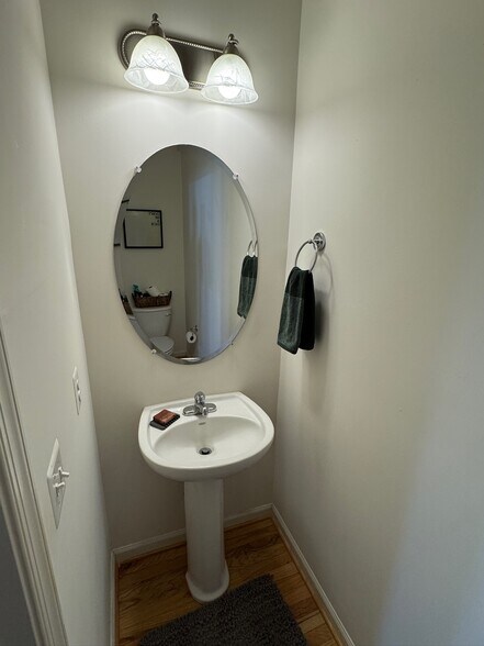 Building Photo - 171 Brookwood Dr