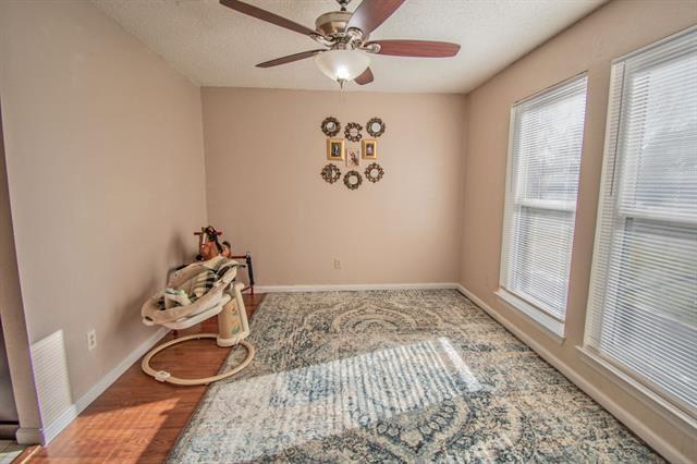 Building Photo - 613 Hanover Dr