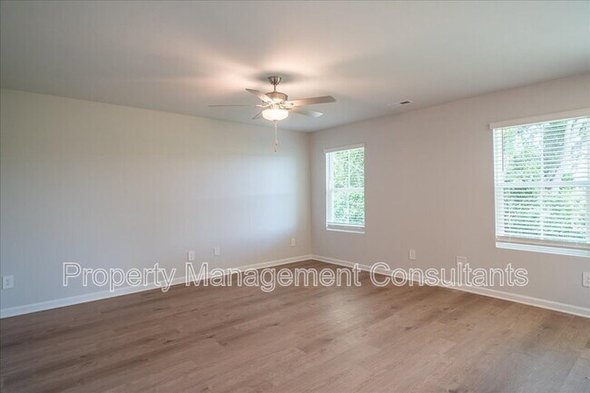 Building Photo - 4151 Hudson Ct SW