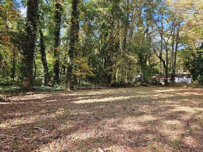 Building Photo - NEW LISTING!!!!!