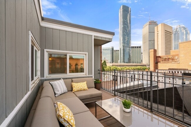 Building Photo - 203 St Botolph St