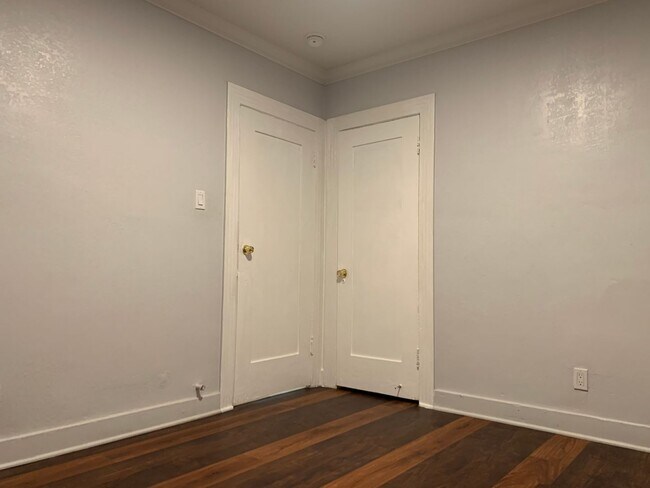 Building Photo - Great Experiences Are Just Around Rolland Curtis!