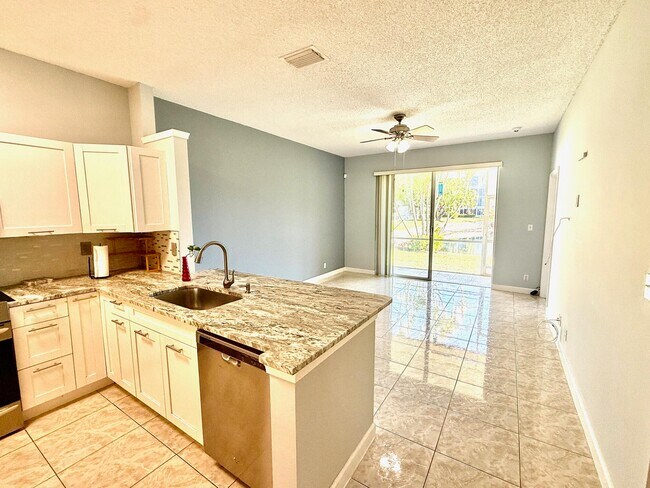 Building Photo - 3162 Via Poinciana