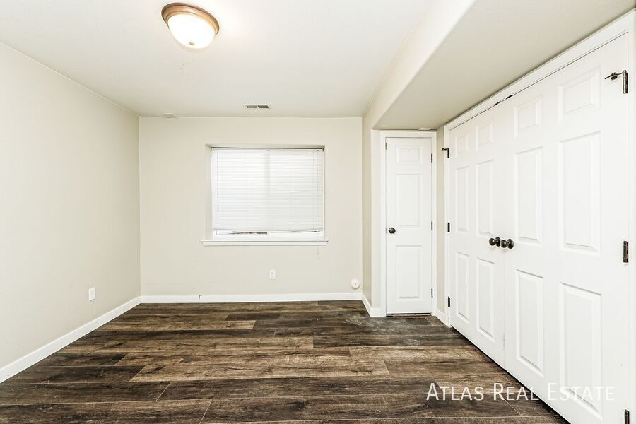 Building Photo - 3881 Pronghorn Meadows Cir