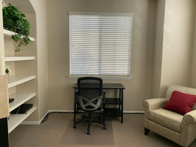 Building Photo - 16179 E Geddes Ln