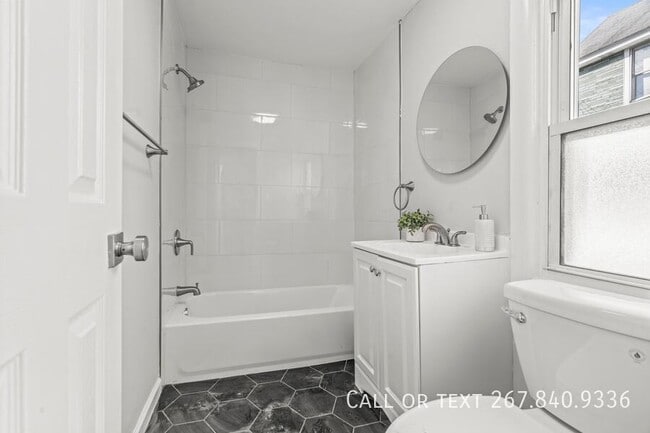 Building Photo - 16 Berkley Rd