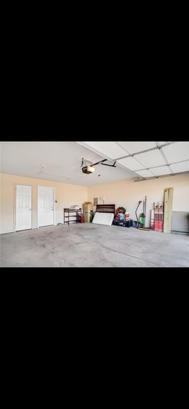 Building Photo - 1509 Sommerset Pl