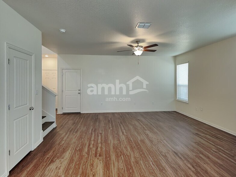 Building Photo - 332 Aspen Waters