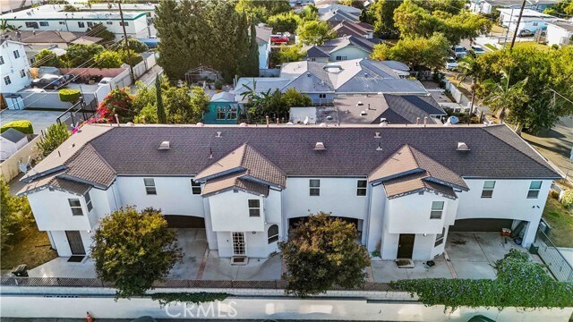 Primary Photo - 1046 W 253rd St