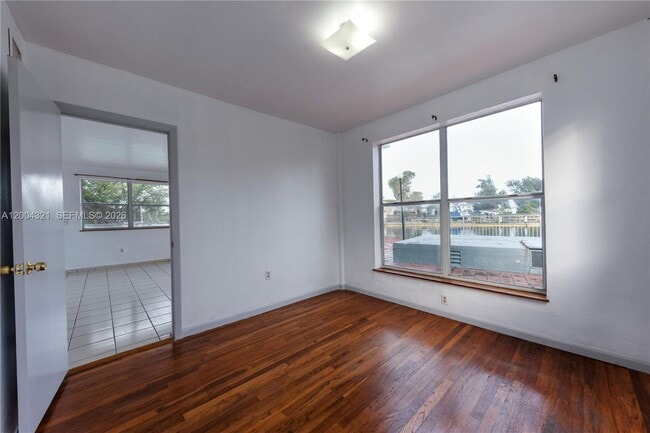 Building Photo - 1255 Marseille Dr