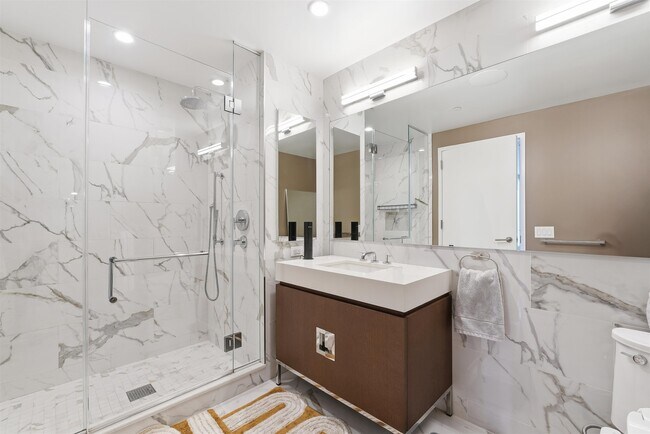 Building Photo - 99 Hudson St